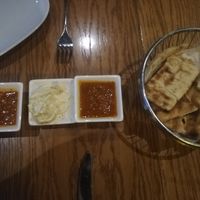 Bread with garlic sauce and hummus at Aspera in South Benfleet
