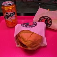 Avocado burger at VEGAN FOX in Buenos Aires