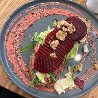 Veganes Avocado Brot   at Fräulein Nimmersatt in Berlin