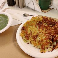 The crispy rösti with spinach at BUNT Bistro in Cluj-napoca