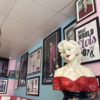 Marilyn looking pretty at Grumpy's Diner in Southend-on-sea