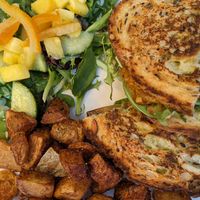 Grilled cheese tomate confite at Le Toasteur Villeray in Montreal