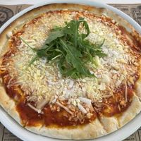 Pizza tres quesos   at Freedom Pizza in Madrid