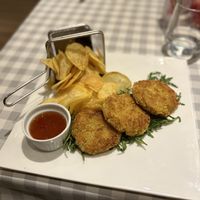 The ‘Polpettone di Lenticchie’ 😋  at Il Calcio in Bucharest