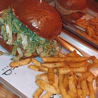 Muy buenas patatas at Aka'ula in Zarautz