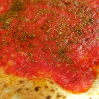 Marinara pizza at NONA in Brussels