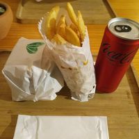 Meal with tasty fries at Rango de Planta - Comida Vegana in Curitiba
