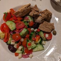 Greek salad with vegan cheese and rock hard crutons at Mamalouka - Μαμαλούκα in Thessaloniki