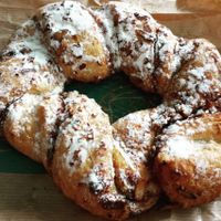 vegane Nussplunder at denn's Biomarkt in Konstanz