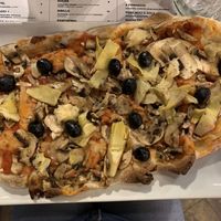Pizza 3 stagioni  at Officine Bartolini in Perugia