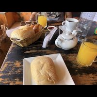 🦋 at Bananas in Mancora