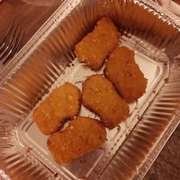 Nuggets at Susu Poke in Utrecht