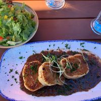 Leckere vegane Krautkrapfen mit Salat  at Max & Moritz in Kressbronn