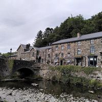 View of the pub (September 2021) at Prince Llewelyn Hotel in Beddgelert