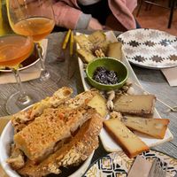 The vegan cheese board  at La Garrina Natural Wine Bar in Girona