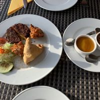 Mixed Indian entree - was ok   at Maharaj in Mallorca