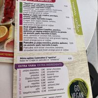 Vegan menu at Juicy Point in Naxos
