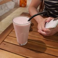 Strawberry smoothie at K.O.I Kanpai in Breda