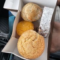 Desserts #Veganuary at Pimpinelas Coffe Shop Vegetariano in Santa Cruz Madeira