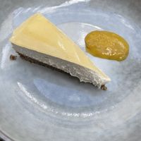 Vegan taart  at Les Curieux Gourmands in Embrun