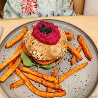 Burguer vegana at Urban Coffee & Brunch in Figueres