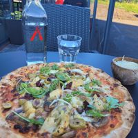 Vegan pizza "Vegana" at Pub Eden in Kiruna