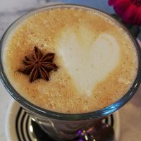 Cute chai vanilla latte art at Blue Bananas in Groningen