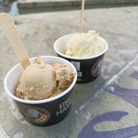 Haselnuss und weiße Schokolade at Die Eisbande in Hamburg