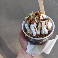 Krokantbecher at Die Eisbande in Hamburg