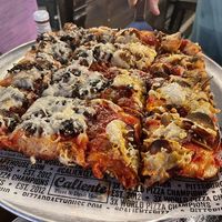 Pan Pizza at Caliente Pizza & Drafthouse in Aspinwall