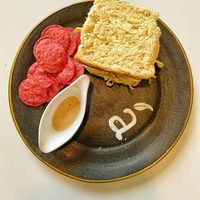 Vegan sandwich with mushrooms, avocado, spinach, tomatoe, lettuce and cilantro hummus.  at Alvegán  in Puebla