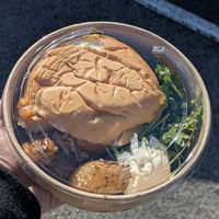 Burger No Fish takeaway at Food Sentimentale in Bayonne