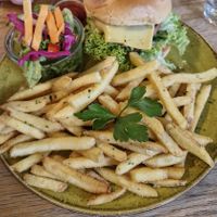 Veganer Burger at Zum Kapellchen in Wiesbaden