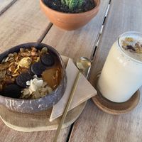 Oreo bowl and BPB smoothie 😋  at Sama Sama Veggie in Salou