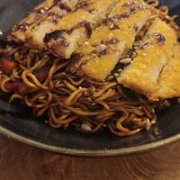 Yakisoba super sabrosa #Veganuary at Sama Sama Veggie in Salou