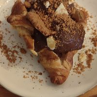 Croasant de chocolate de lotus #Veganuary at Sama Sama Veggie in Salou