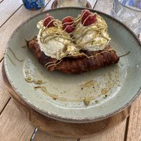Croissant pistacho 😋  at Sama Sama Veggie in Salou