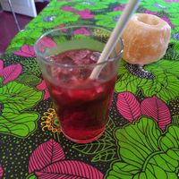 Hibiscus Lavendel thee at Little World Kitchen in Utrecht