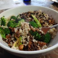 Tofu Bowl: spicy, crumbled tofu over brown rice, broccoli 🥦, black beans and avocado 🥑 😋 at bee-ORGANIC in Great Neck