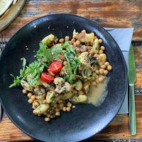 Israelische Gnocchi mit Kichererbsen und geröstetem Blumenkohl  at Gaststätte St. Ottilien in Freiburg