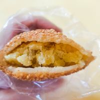 Yummy at Delisnacks 德利食 - Chinatown Complex in Central Singapore