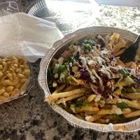 cant tell but the messy fries were so skimped.. there were only 2 bites of jackfruit……. mad disappointed. mac was meh too, taste like they use grocery store cheese at Nanas Kitchen in Chandler