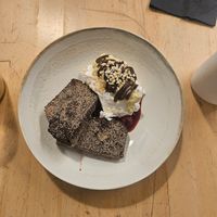 Vegan ice cream and brownie at Br00m44 in Zagreb