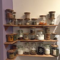 Spices and teas at Herbie Unverpackt in Berlin
