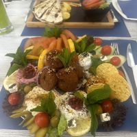 Veggie platter (enough for 2-3 people) and not on the menu  at Restaurante Damasco in Cordoba