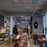  at Coffee Doga Heritage - Ehwa branch 커피도가 헤리티지 이화점 in Seoul