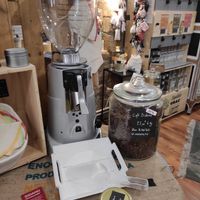 Coffee at L'épicerie en vrac in Auray