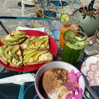 Egg salad with 🥑 & spinach juice at The Kalymnos Experience Healthy Food Bar in Kalymnos