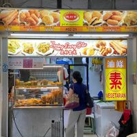 Stall front at DeliSnacks 德利食 in Northeast Singapore