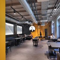 Inside seating area at VINCENT - Hauptbahnhof Hamburg in Hamburg